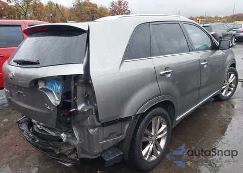 2014 Kia Sorento Limited V6 z USA, uszkodzony, nr VIN 5XYKW4A76EG483392